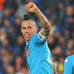 Gol Istimewa di Penampilan ke-300 Hamsik