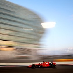 Vettel Ingin Tahu Rasanya Juara Dunia dengan Ferrari