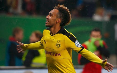 Tolak Arsenal, Aubameyang Setia Dortmund