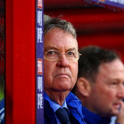 Hiddink Tuntut Chelsea Pertahankan Laju