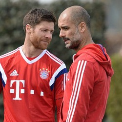 Xabi: Ancelotti Hebat, tapi Guardiola yang Terbaik