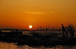 Cantiknya Sunset Akhir Tahun di Pulau Pramuka