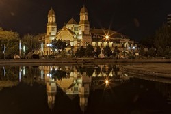 Penampakan Berbeda Ikon-ikon Semarang Saat Malam Hari