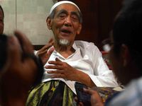 Maemun Zubair Keluarkan Fatwa Islah