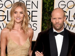Rosie Huntington-Whiteley dan Jason Statham Resmi Tunangan