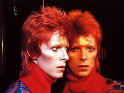 Kepergian David Bowie & Budi Anduk Kejutkan Jagat Maya