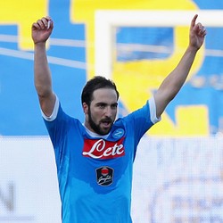 Napoli Juara Paruh Musim, Higuain: Itu Tidak Berarti Apapun