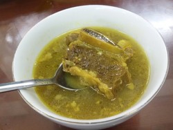 Segar Mantap Garang Asem Iga untuk Makan Siang