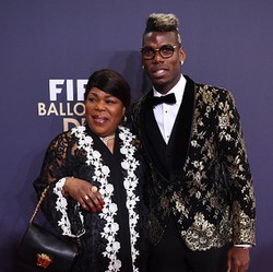 Setelan Messi Terlihat Normal, Pogba Eye-Catching