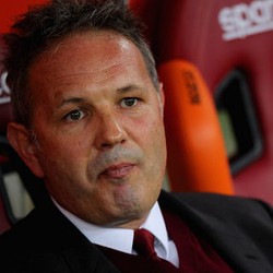 Masa Depannya Dispekulasikan, Mihajlovic Tenang-Tenang Saja