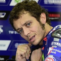 Stoner: Kegagalan Rossi di 2015 karena Kesalahannya Sendiri