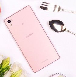 Begini Tampang Imut Xperia Z5 Pink