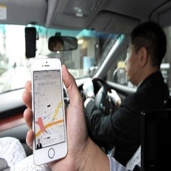 Uber Buat Penumpang Terhibur Selama Perjalanan