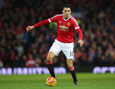 Giliran Smalling yang Banjir Cibiran