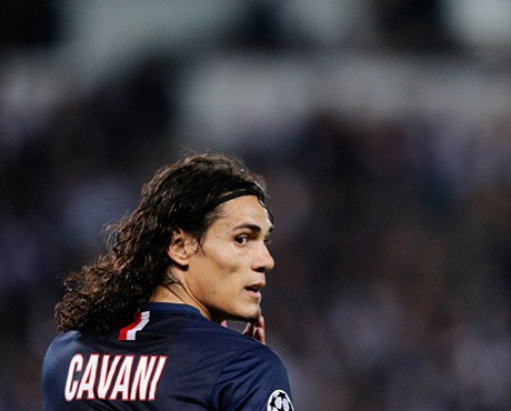 PSG Buka Kans Lepas Cavani