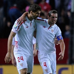 Sevilla ke Perempatfinal, Deportivo Tersingkir