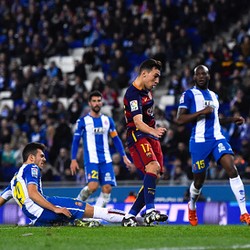 Spanduk Suporter Espanyol yang Menyerang Barca dan Pique