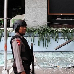 Safety Check Tak Aktif Saat Bom Jakarta, Facebook Dipertanyakan