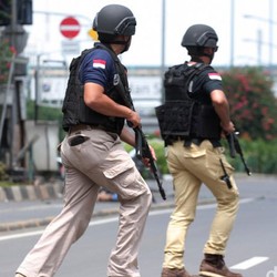 Polisi Ganteng Sarinah Diburu Netizen