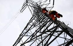 Padam Sejak Sabtu, Sebagian Listrik di Gorontalo Kembali Menyala