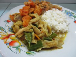 Agar Tak Kemahalan, Sebelum Makan Cek Dulu Harganya!