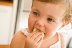 Warna dan Bentuk Makanan Bisa Pengaruhi Nafsu Makan Anak