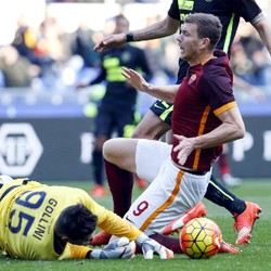 Soal Edin Dzeko yang Membuang Banyak Peluang