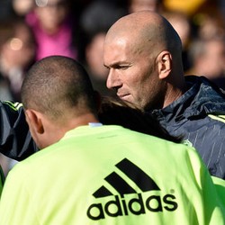 Zidane Bikin Ruang Ganti Madrid Lebih Adem