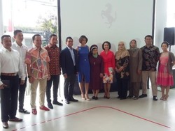 Komunitas Pemilik Ferarri Sumbang Rp 500 Juta untuk Amal