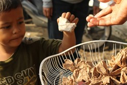Mang Beli Basrengnya Duaribueun