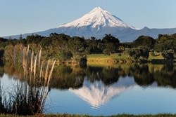 Bisa Dicontoh, Pendaki Gunung Ini Wajib Bawa Kantong Kotoran Sendiri