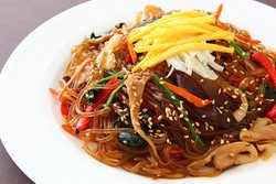 Mulur Gurih Japchae, Suun Khas Korea untuk Lauk Makan Siang