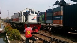 Kereta Pelabuhan Priok Akan Beroperasi Awal Februari 2016