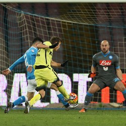 Tundukkan Napoli di San Paolo, Inter ke Semifinal