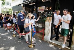 Burger di Pop-Up In-N-Out Sydney Ludes Sebelum Gerai Buka!