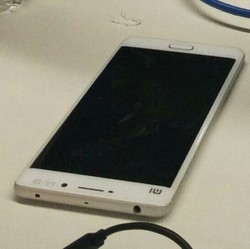 Begini Tampang Mi 5, Usung layar 2,5D