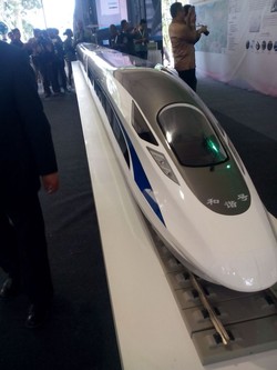 Izin Kereta Cepat Belum Komplit, Ini Penjelasan Dirut KCIC