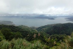 Bukan Danau Toba, Ini Danau Taal di Filipina