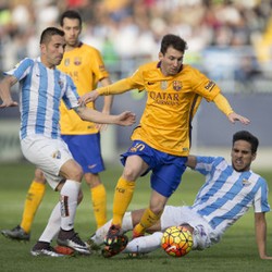 Menang Tipis di Kandang Malaga, Barca Puncaki Klasemen