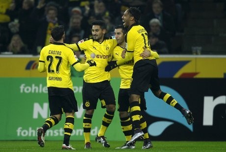 Dortmund Benamkan Gladbach 3-1