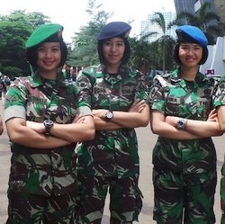 TNI Cantik Ini Ikut Amankan Laga Final Piala Jenderal Sudirman