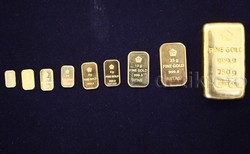 Harga Emas Antam Turun Rp 3.000/Gram di Awal Pekan
