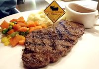 Enaknya Menyantap Sirloin Meltique yang Gurih dan Juicy