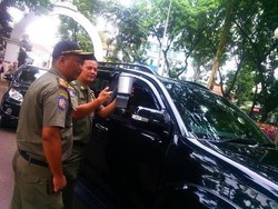 35 Mobil yang Masuk ke Kantor Ridwan Kamil Terjaring Razia Tempat Sampah