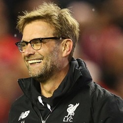 Celetukan Carragher ke Klopp: Ada Tempat Buatku di Bench Liverpool?