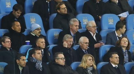 Sir Alex Nonton di Etihad, MU Diolok-olok di Twitter Sir Alex Nonton di Etihad, MU Diolok-olok di Twitter