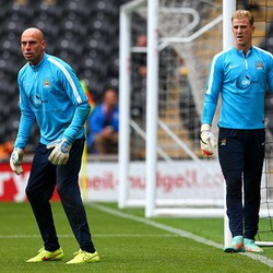 Mustahil Merebut Posisi Kiper Utama City dari Hart