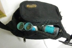 Traveler di AS Coba Selundupkan 3 Ekor Burung Dalam Celananya