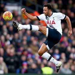 Tottenham Beri Dembele Kontrak Baru