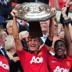 Nemanja Vidic Pensiun